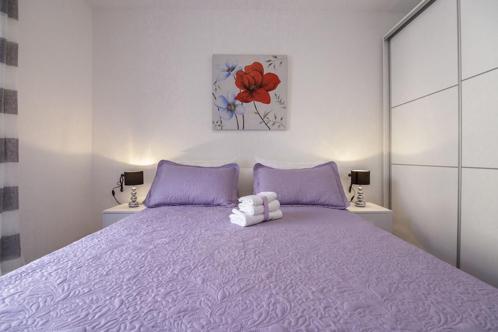 Apartman Jurica Komiža Exterior foto