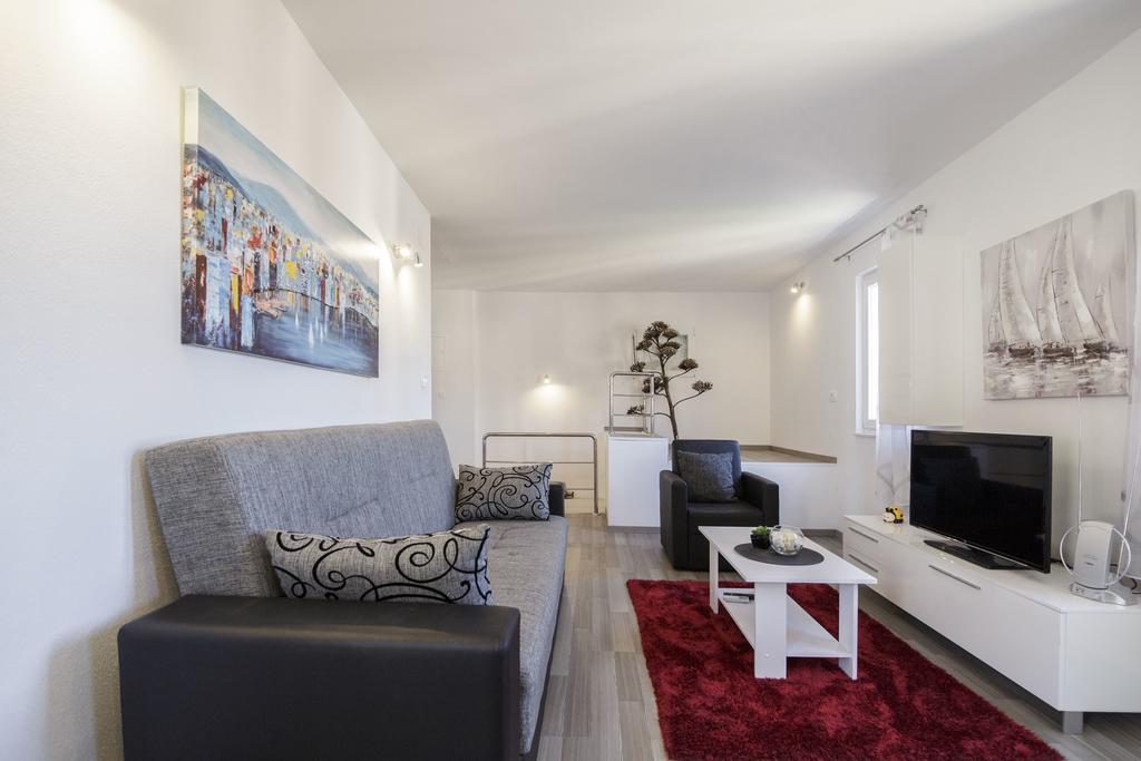 Apartman Jurica Komiža Exterior foto