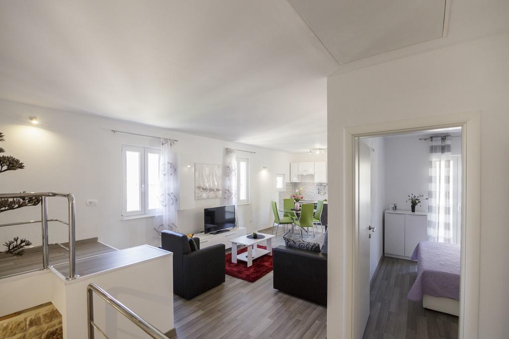 Apartman Jurica Komiža Exterior foto